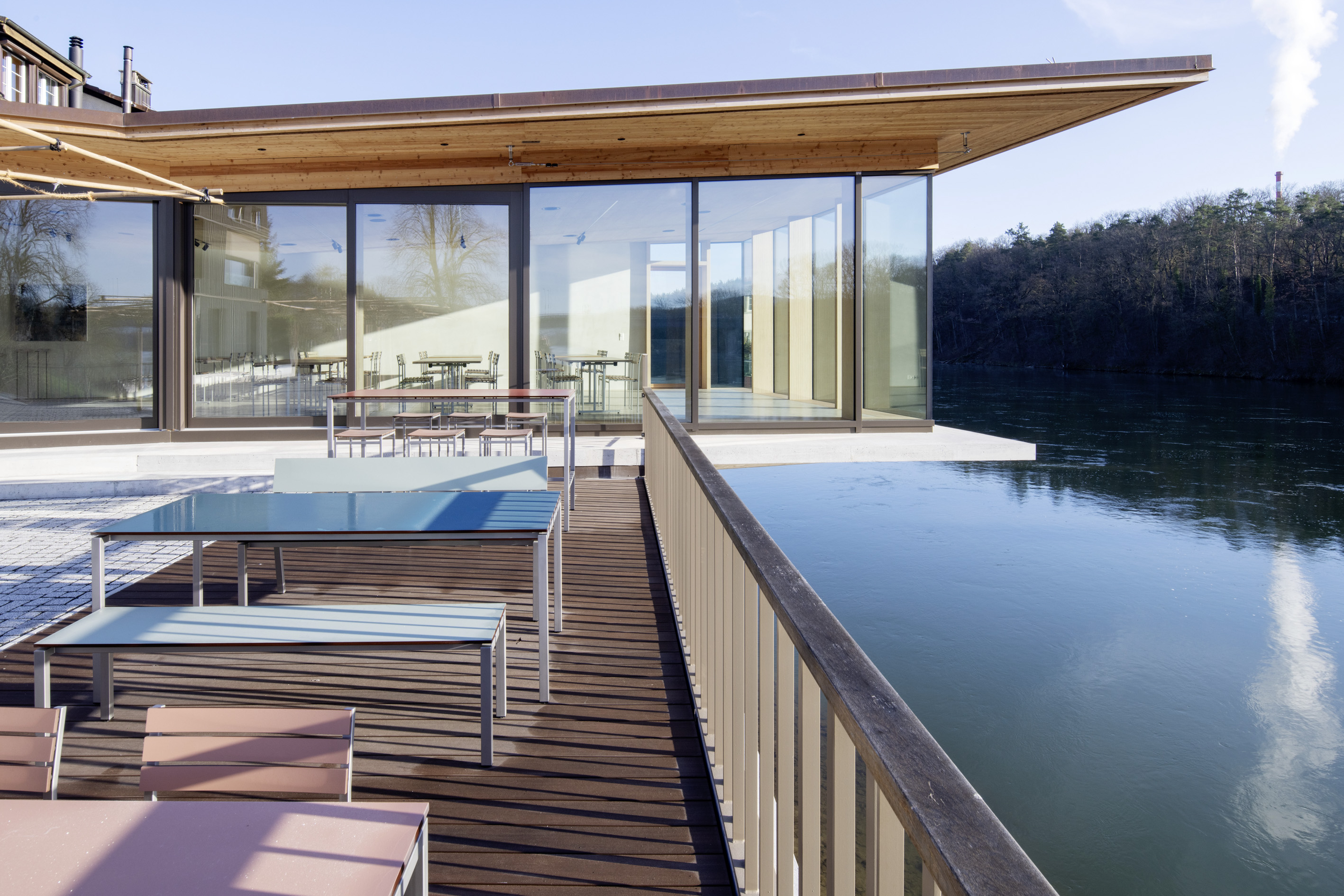 (zwei Gehminuten vom LIKA entfernt)